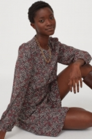 Patterned dress 20.00 €