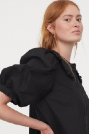 Collared dress 13.00 €