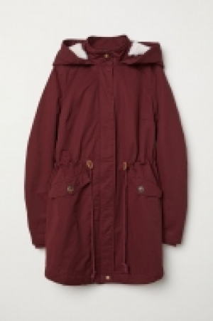 Padded parka with a hood 16.00 €