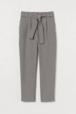 Ankle-length trousers 18.00 €