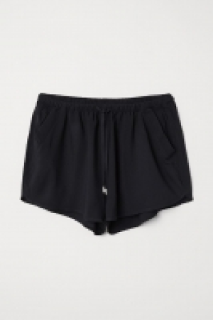 HM  Short viscose shorts