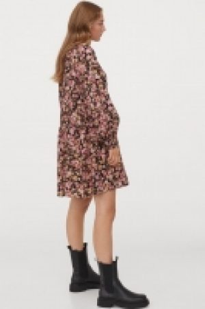 Long-sleeved dress 15.00 €