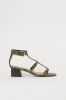 HM  Block-heeled sandals