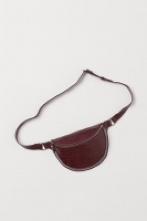 Crocodile-patterned waist bag 9.00 €