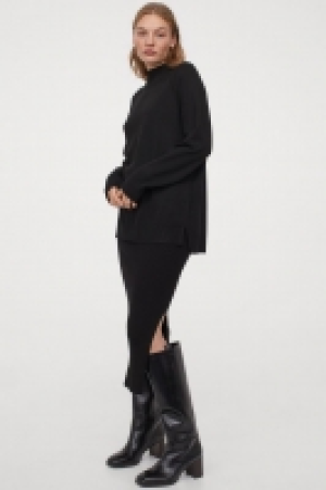 Turtleneck jumper 11.00 €