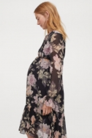 MAMA Patterned dress 18.00 €