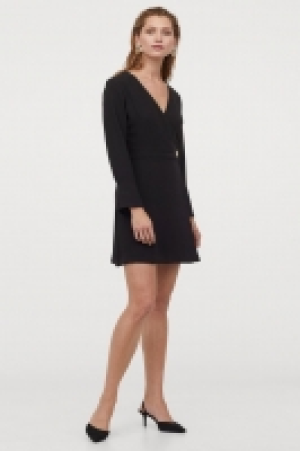 Wrap dress 16.00 €