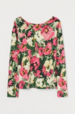 Top with a low-cut back 8.00 €