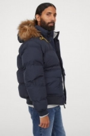 Hooded puffer jacket 30.00 €