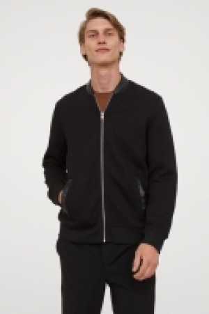 Zip-up cardigan 16.00 €