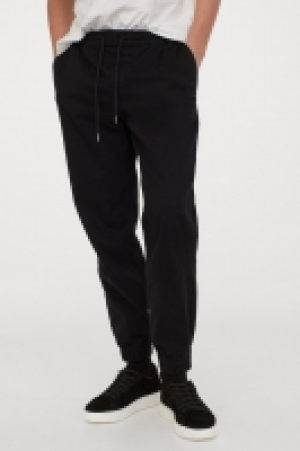 Cotton twill joggers 15.00 €
