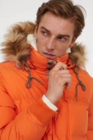 Hooded puffer jacket 28.00 €