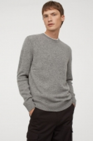 Knitted lambswool jumper 18.00 €