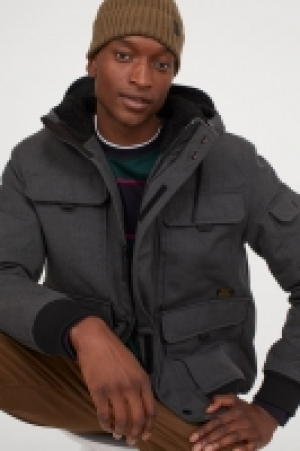 Padded hooded jacket 33.00 €