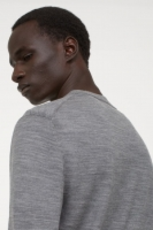Merino wool jumper 23.00 €