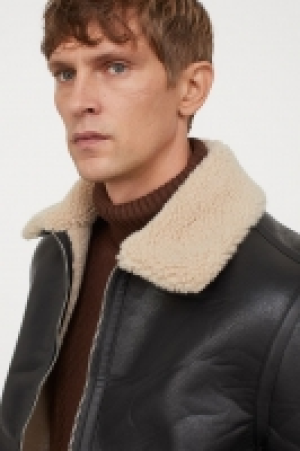 Faux shearling-lined jacket 50.00 €