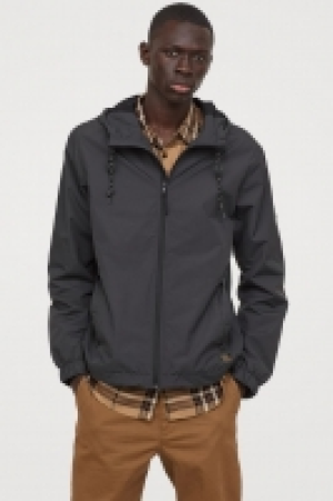 Nylon windbreaker 16.00 €