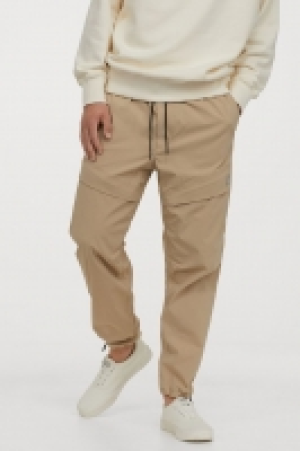 Nylon trousers 11.00 €
