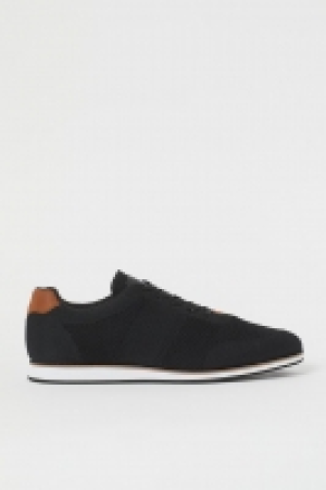 Fully-fashioned trainers 20.00 €
