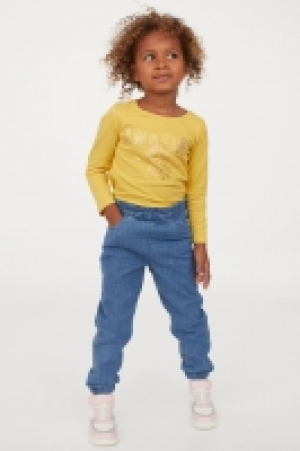 Pull-on cotton denim jeans 13.00 €