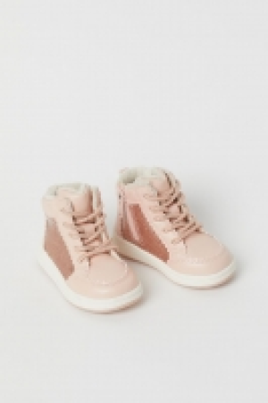 Pile-lined hi-tops 9.00 €
