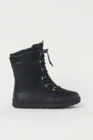Waterproof boots 28.00 €