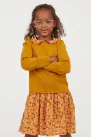 Collared dress 11.00 €