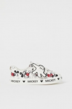 Printed trainers 13.00 €