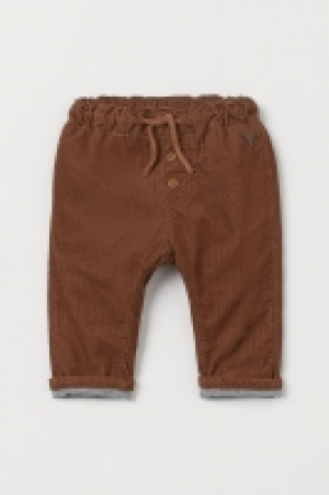Fully lined corduroy trousers 7.00 €