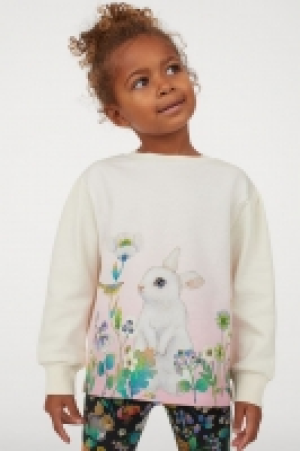 Printed sweatshirt 8.00 €