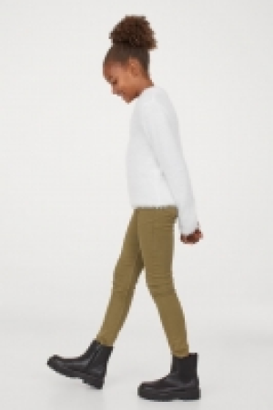 Skinny Fit twill trousers 11.00 €
