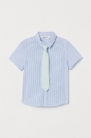 Shirt with a tie/bow tie 6.00 €