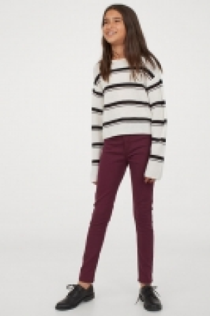 Slim Fit twill trousers 10.00 €