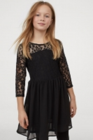 Lace dress 16.00 €