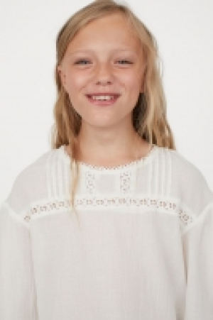 Cotton poplin blouse 9.00 €