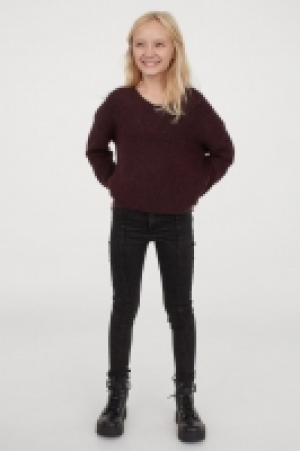 Skinny Fit twill trousers 13.00 €
