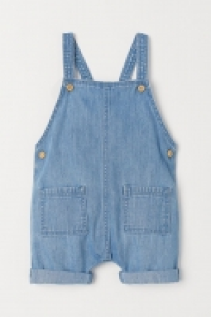 Denim dungaree shorts 13.00 €
