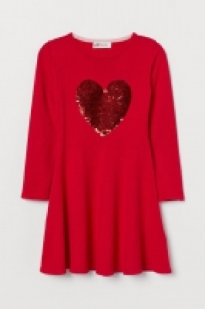 Dress with a sequined motif 14.00 €