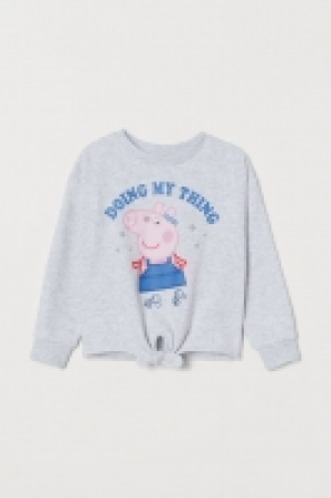 Tie-front sweatshirt 9.00 €