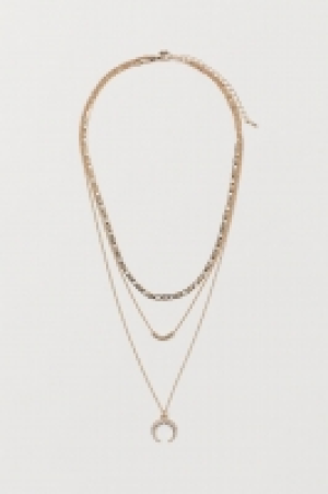 Three-strand necklace 6.00 €
