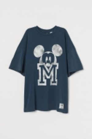 Oversized printed T-shirt 7.99 €