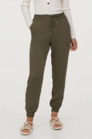 Pull-on trousers 11.00 €