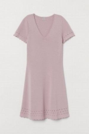 Fine-knit dress 25.00 €