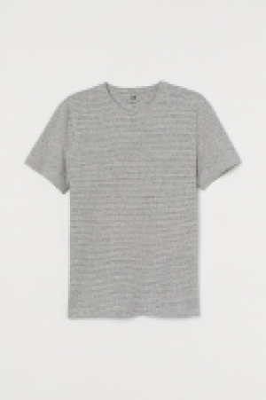 Round-necked T-shirt Slim Fit 4.00 €