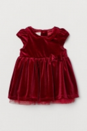Puff-sleeved velour dress 9.99 €