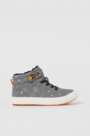 Warm-lined hi-tops 12.99 €