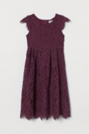 Lace dress 22.99 €