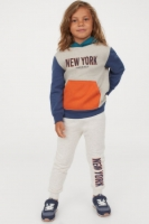 Joggers 6.00 €