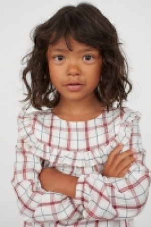 Frill-trimmed blouse 8.00 €