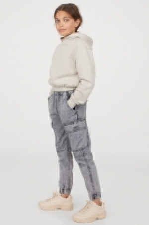 Cotton cargo trousers 9.00 €